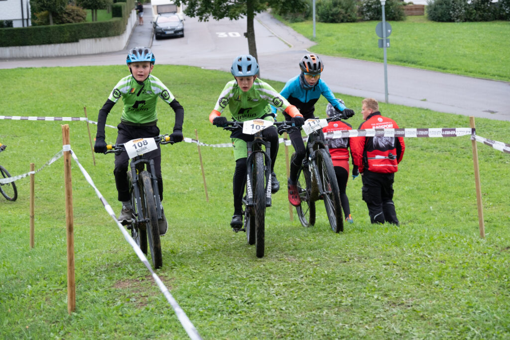 Ein ereignisreicher Mountainbike Renntag auf der Ostalb