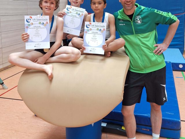 Jugendturner des TB Neckarhausen in Balingen beim Bezirksfinale am Start