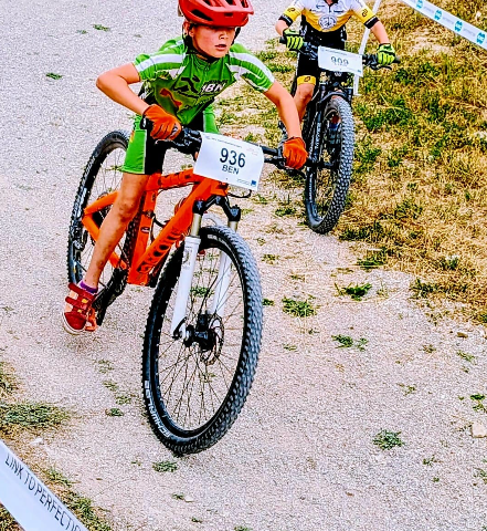 Rinklin Racing Team TB Neckarhausen erfolgreich beim ALB-GOLD Juniors-Cup